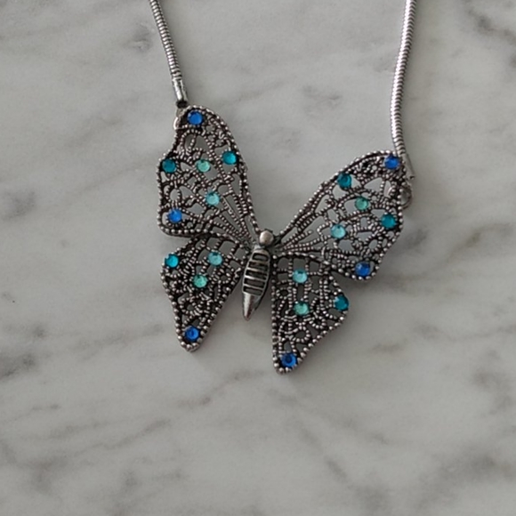 Necklace - Picture 3 of 4